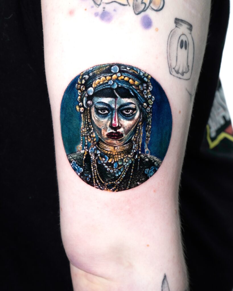 Tattoo from Love, Death and Robot, microrealism style.